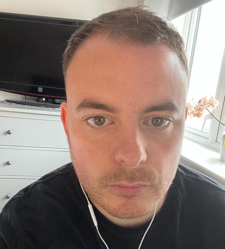 Tom Holmes Author Tom Holmes Author