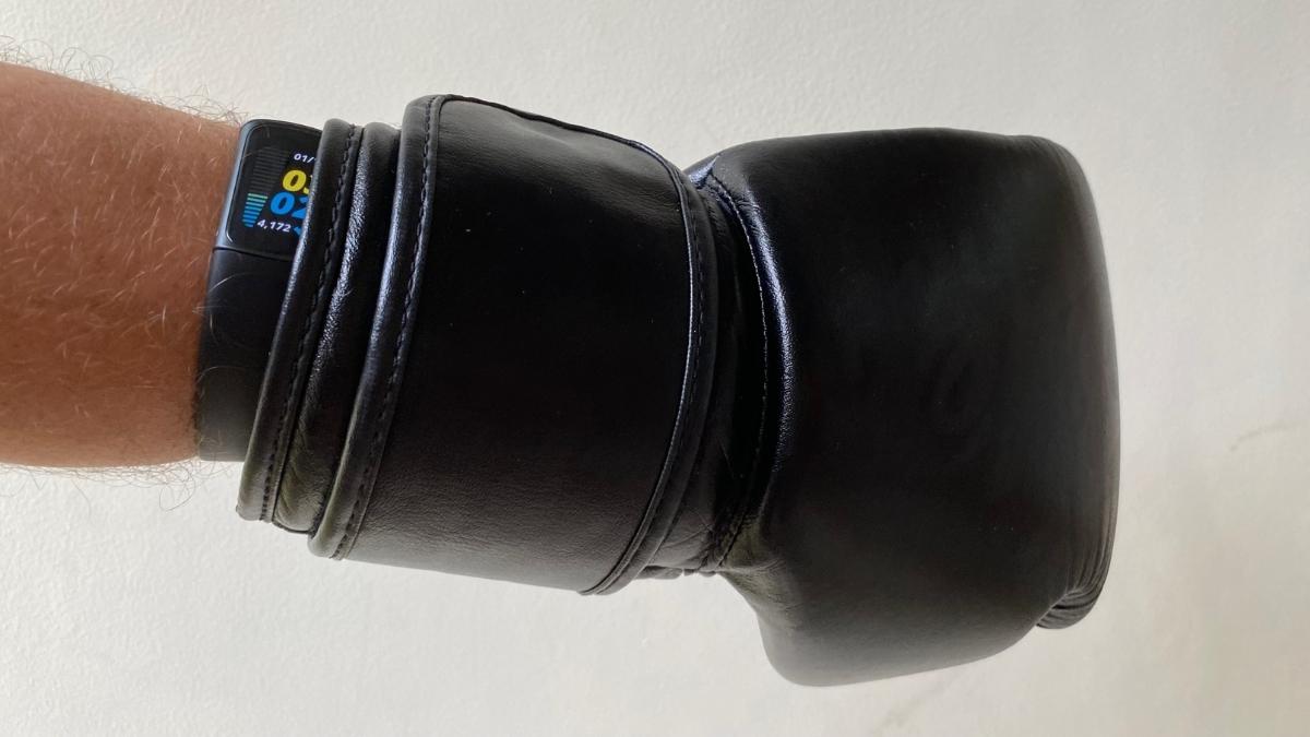 How To Clean Boxing Gloves Perfectly (In 7 Easy Steps)