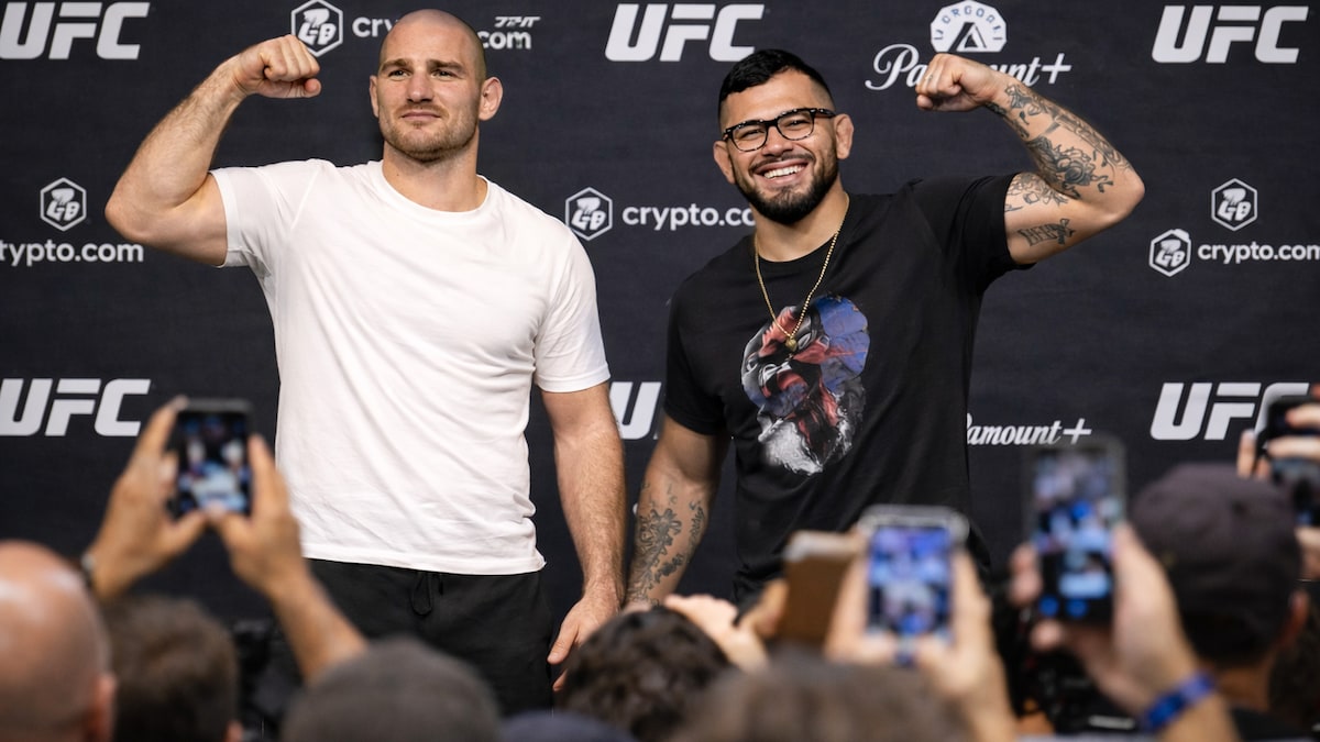 sean strickland and anthony hernandez posing as ufc press conference